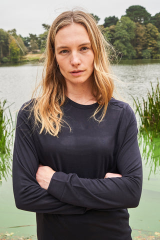 sustainable menswear genderless ZQ merino traceable wool black long sleeve best tshirt crewneck